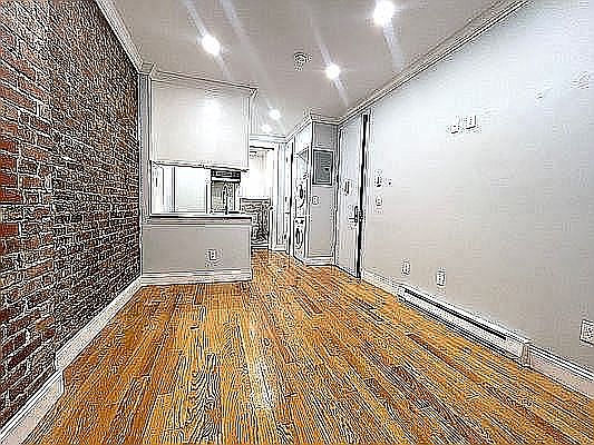 3rd image of 223 E 89th St #1