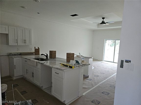 4th image of 597 Carolina Ave