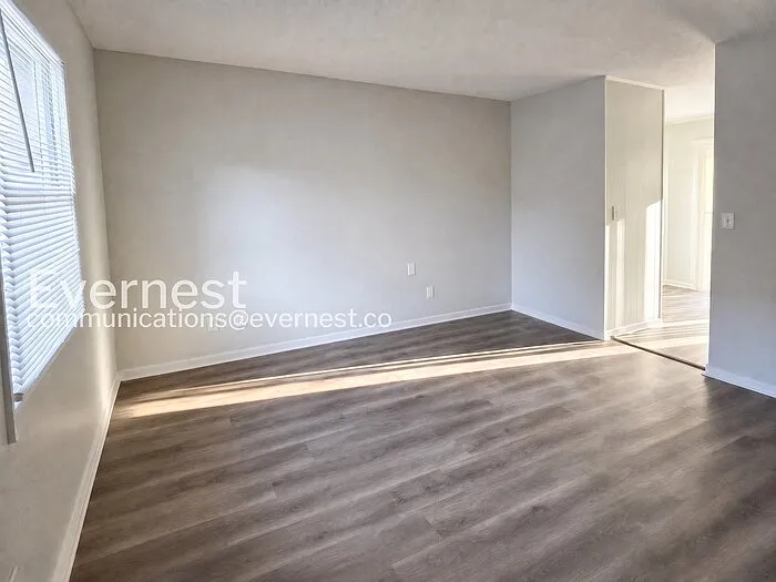 275 Efird St — Photo 4