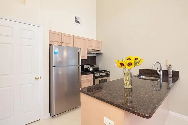 Rented by Bold New York | media 16