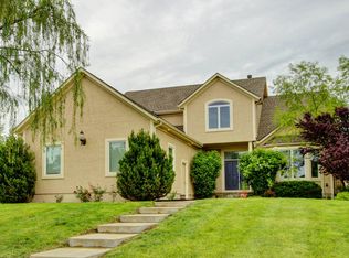15821 Parkhill St, Overland Park, KS 66221