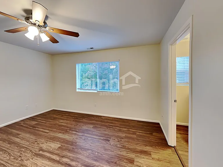 6640 Sarazen St SE — Photo 11