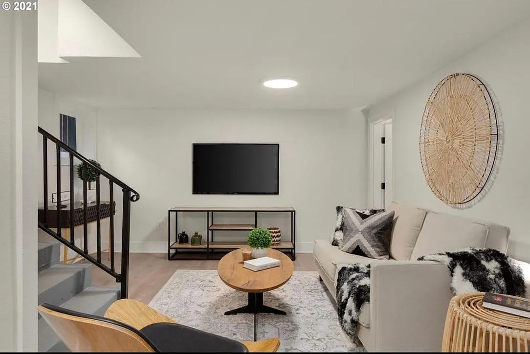 3415 NE 41st Ave — Photo 1