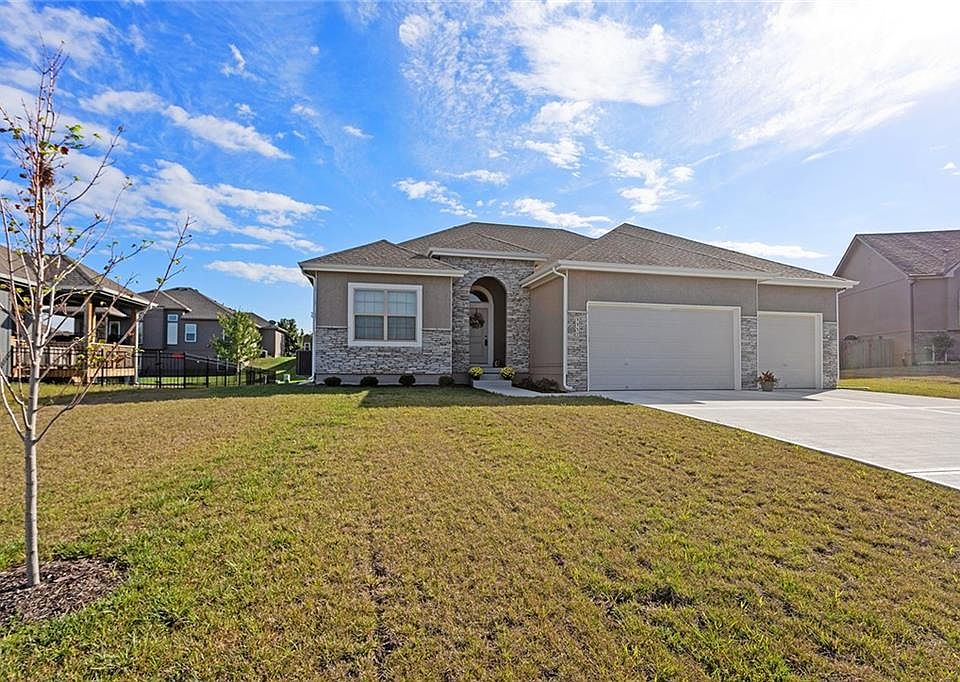 1st image of 1117 Winterberry Cir