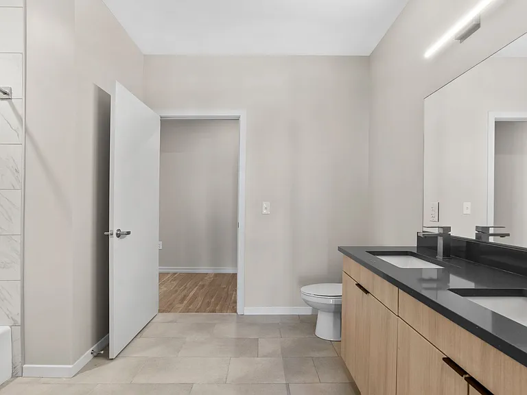 The Keystone Apartments — Photo 186
