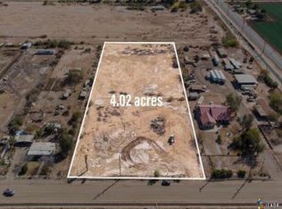 17 E Cruickshank Rd, El Centro, CA 92243