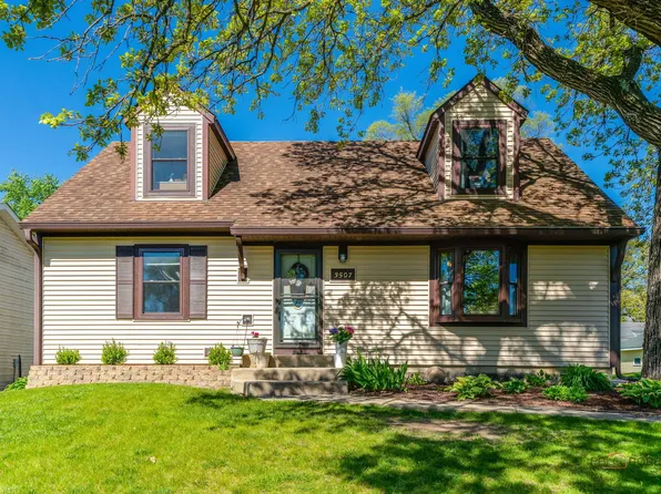 3507 Greenleaf Ave, Island Lake, IL 60042