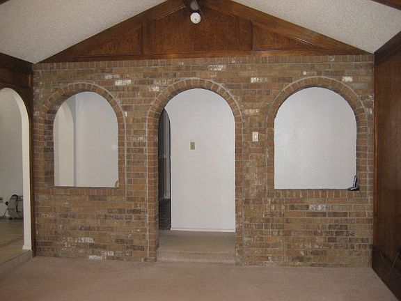 4th image of 4654 Valleybrook Ln