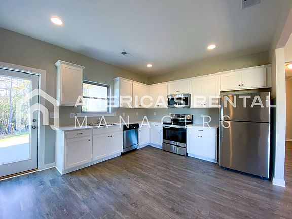 5th image of 199 White Oak Cir