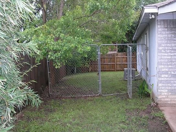 3rd image of 5011 Stage West Dr
