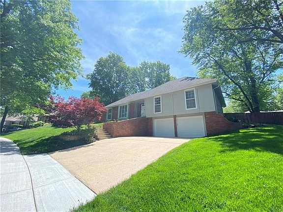 2nd image of 8131 N Kirkwood Ave