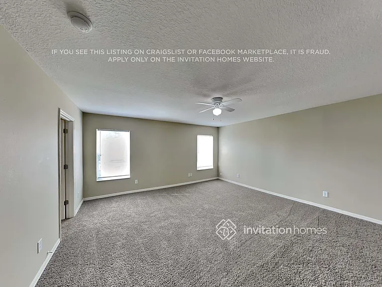 17549 Queensland St — Photo 8