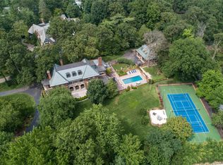 32 Brentmoor Park, Saint Louis, MO 63105