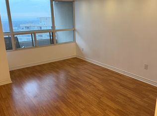11 Townsgate Dr #1502, Vaughan, ON L4J8G4