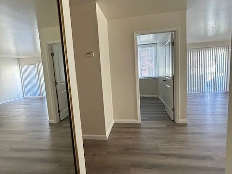 2024 Vine St #1A — Photo 9