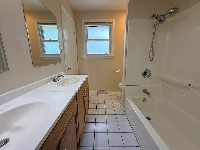 8517 W 87th Pl #1 — Photo 15