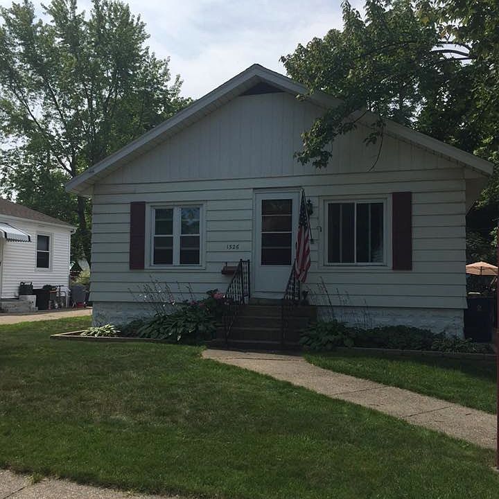 1st image of 1326 Grant Ave