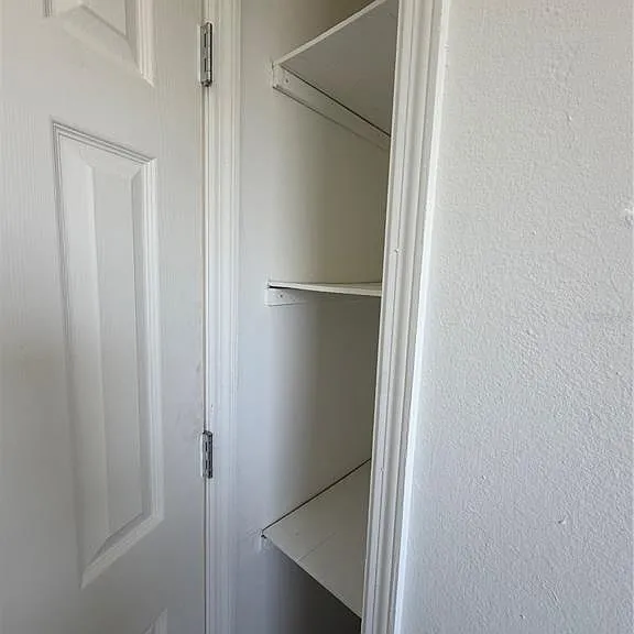 783 Eldridge St — Photo 21