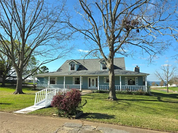 308 Echo Ln, Livingston, TX 77351