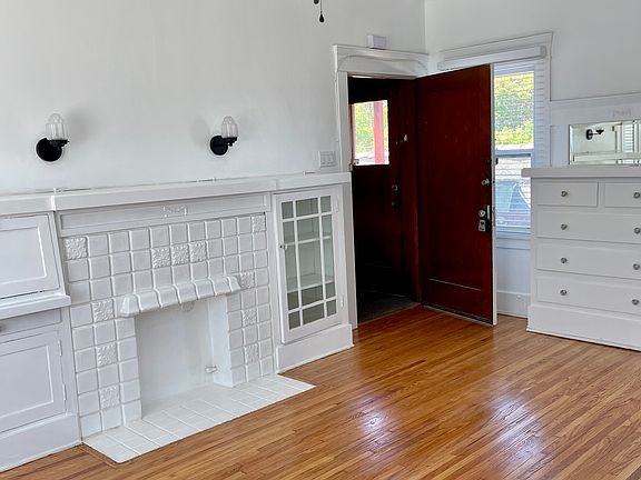 2nd image of 3931 E 3rd St #1/2