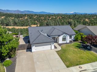 4060 Winter Green Ct, Redding, CA 96001