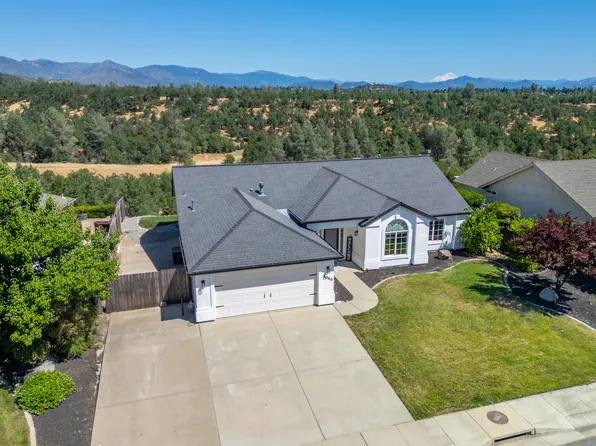 4060 Winter Green Ct, Redding, CA 96001