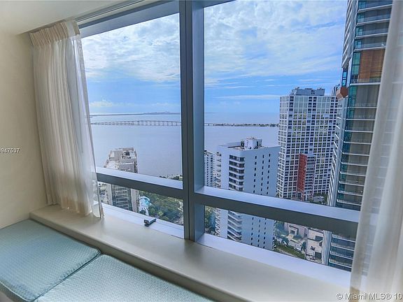 3rd image of 1435 Brickell Ave #3002