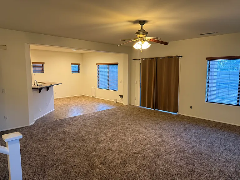 44640 W Yucca Ln — Photo 9