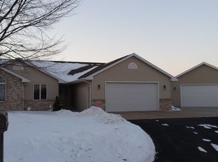 607 Field Crest Ln, Black Creek, WI 54106