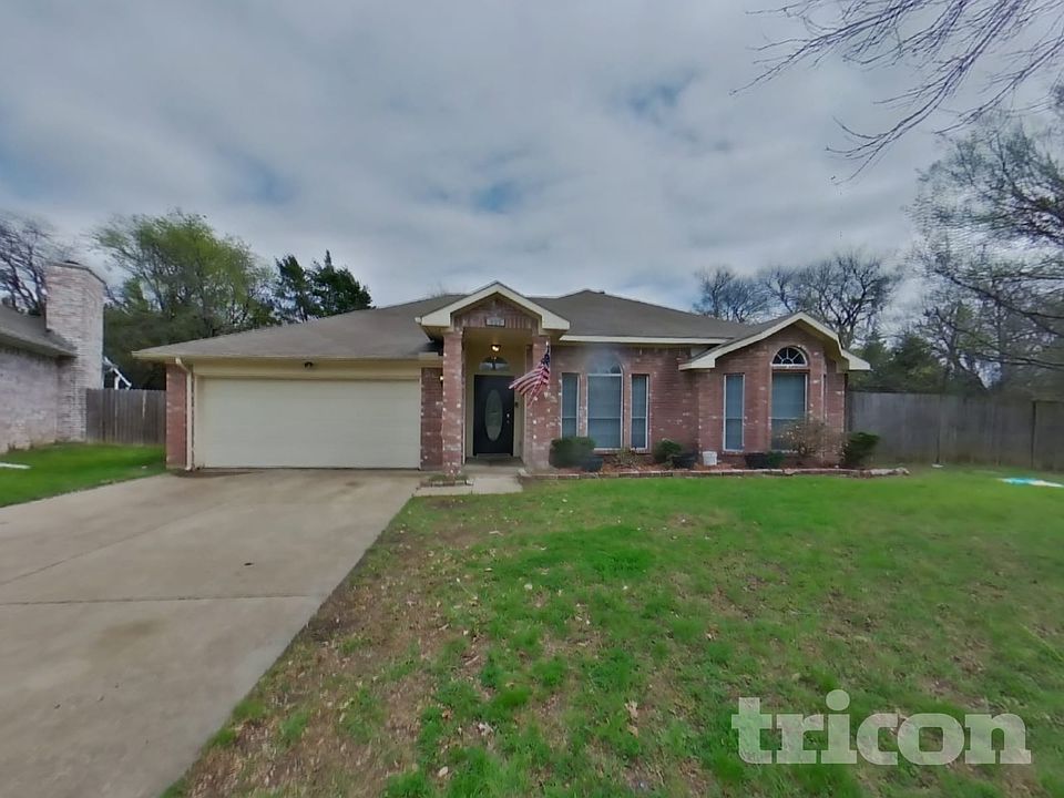 1st image of 907 Ponds Ct