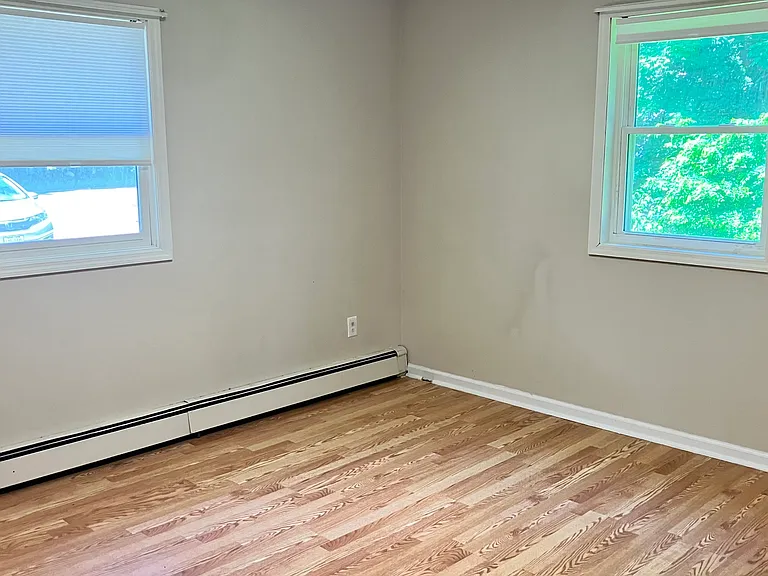 79 Locust Grove Rd — Photo 16