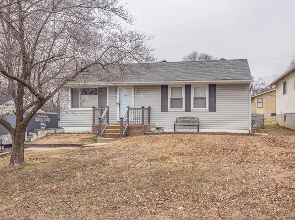 1135 Maple Ave, Saint Louis, MO 63138