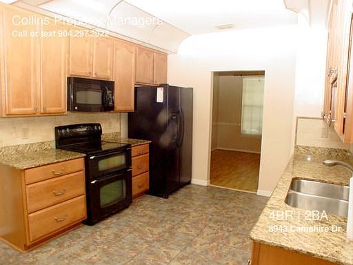 5th image of 8943 Camshire Dr