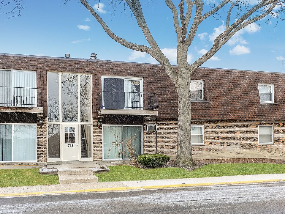 1st image of 765 Grove Dr APT 202