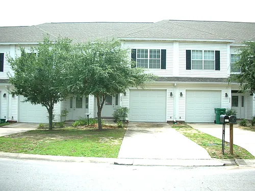 223 Evans St Photo 1