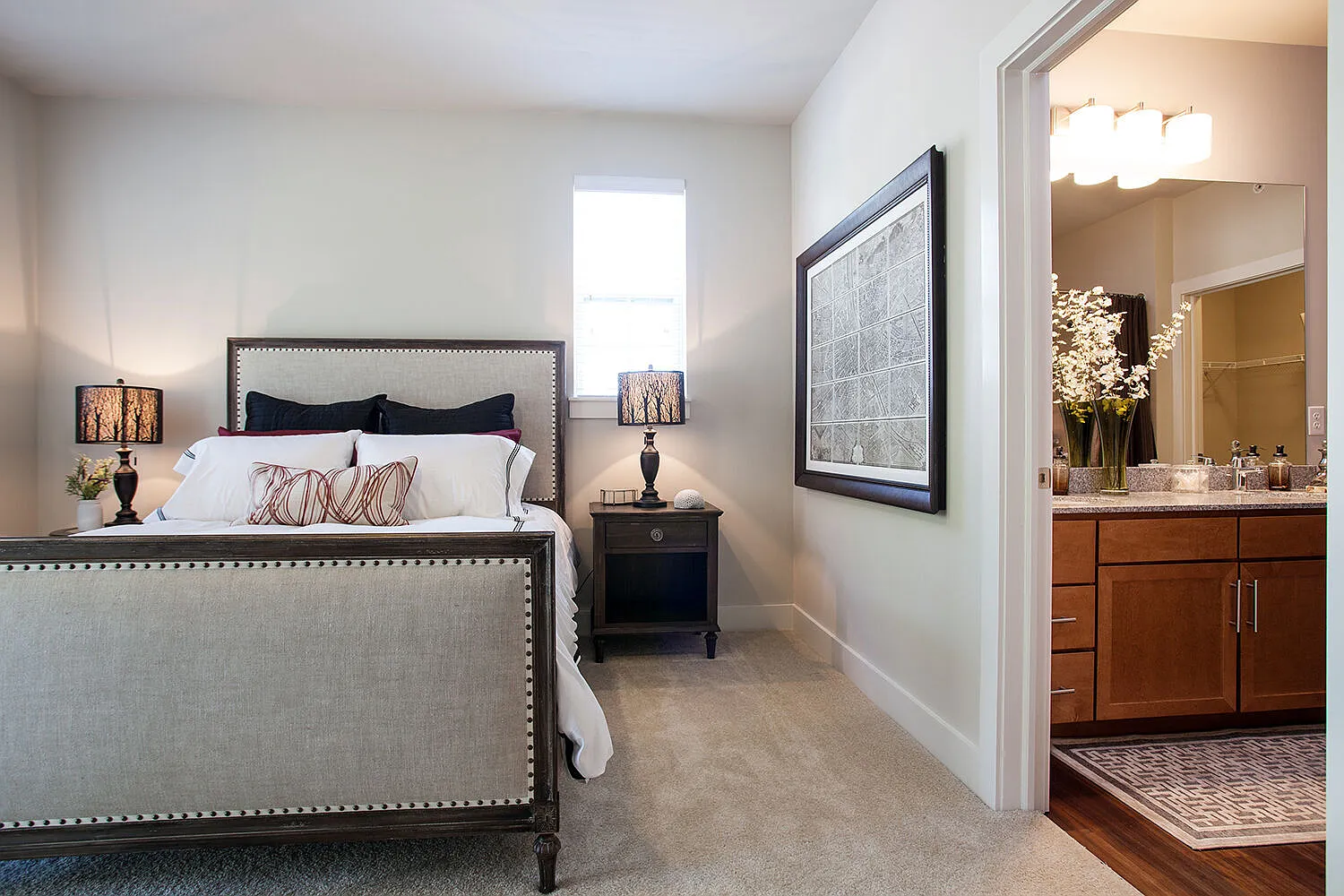Solana Apartments — Photo 2