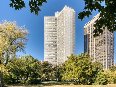 2626 N Lakeview Ave APT 1509, Chicago, IL, 60614