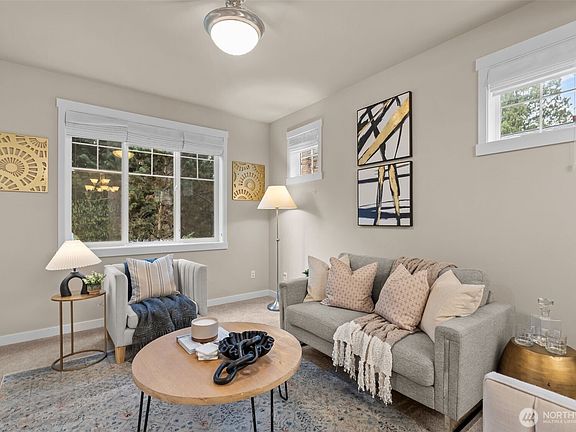 3rd image of 11739 Corliss Avenue N