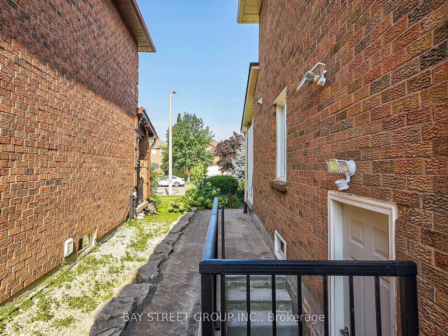 1 bed, $1,200 — Photo 4