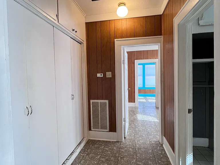 800 Clifton Ct — Photo 9