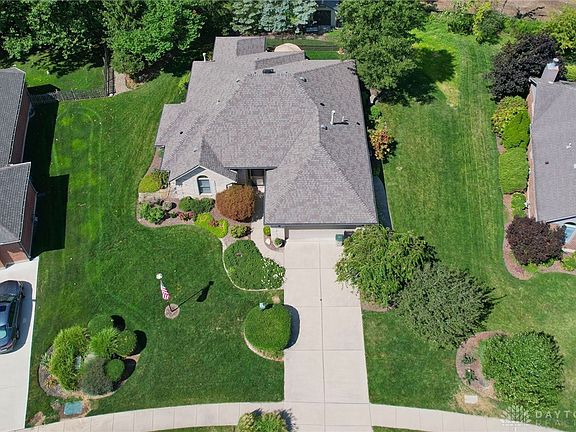 3rd image of 12983 Newburg Ct