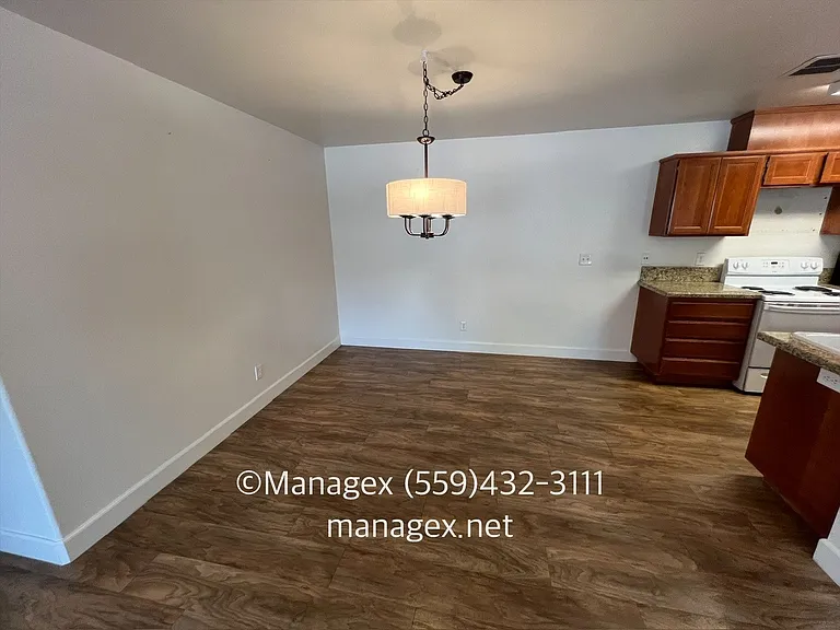 768 Spruce Ave #101 — Photo 6