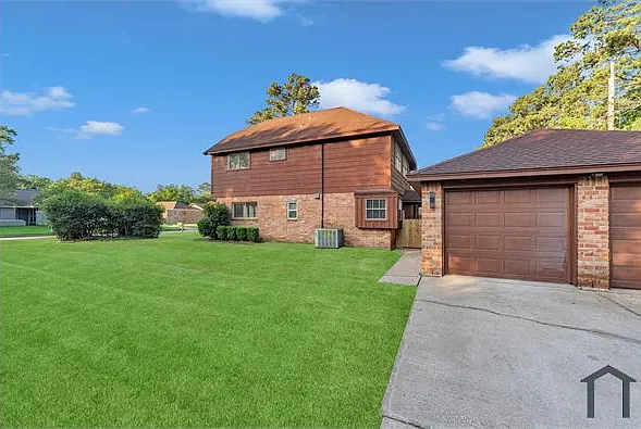 8102 Autumn Willow Dr — Photo 44