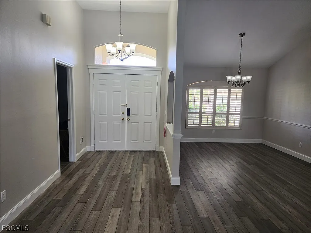 4 bed, 2.5 bath, 1789 sqft, $3,800 — Photo 4