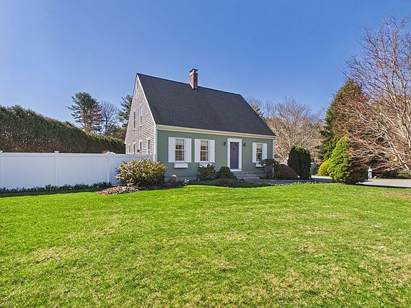 3rd image of 595 Old Westport Rd