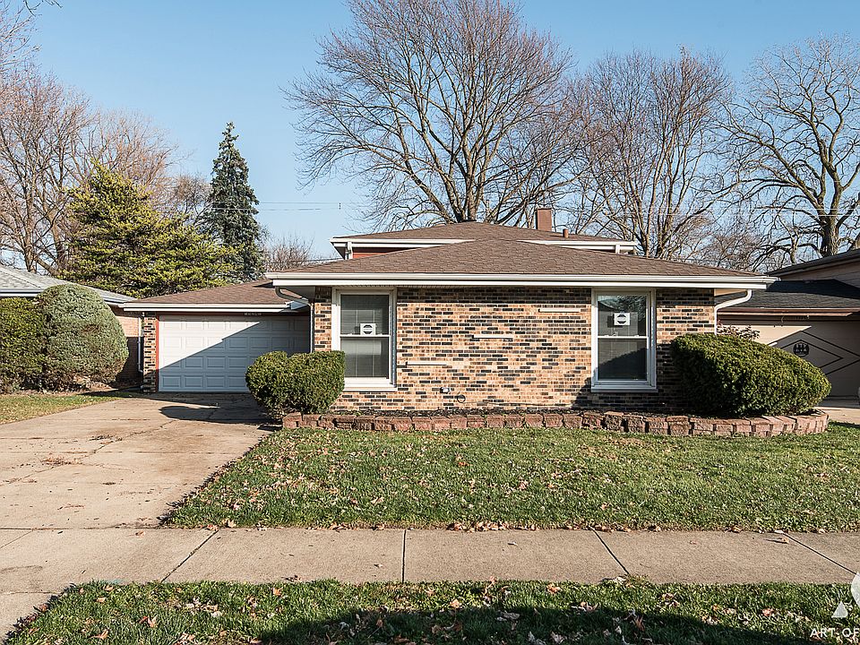 1st image of 15241 Blackstone Ave