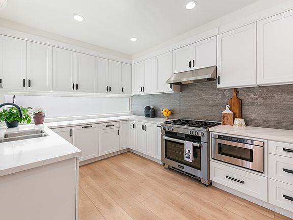 4th image of 3643 Helms Ave #1