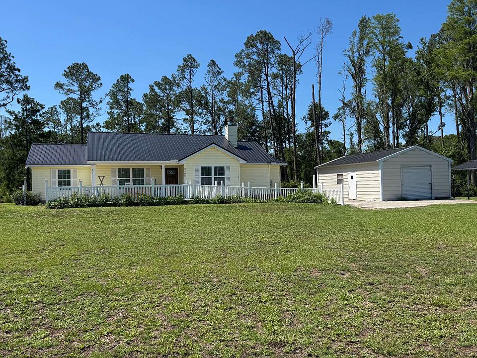 1st image of 3205 NW 76th Ln