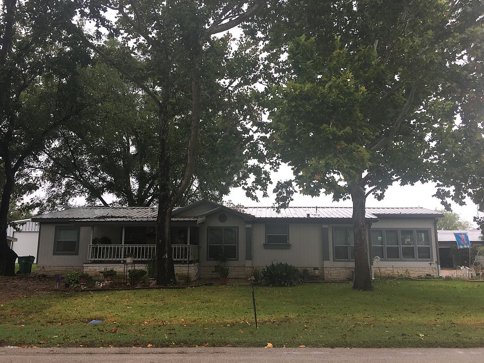 1st image of 2449 River Oaks Dr