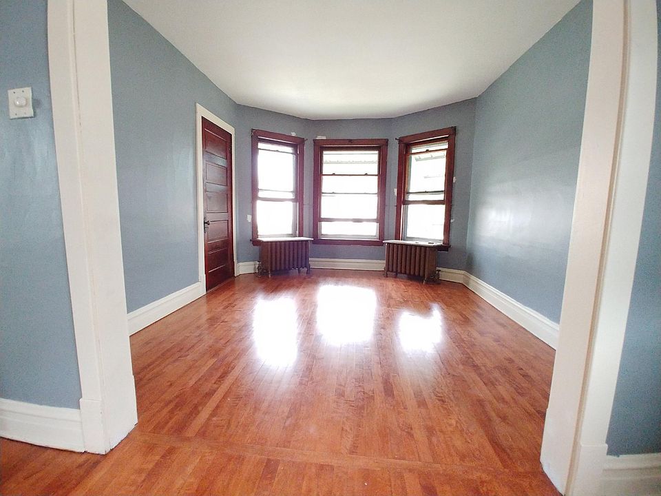 1st image of 3505 N Kolmar Ave